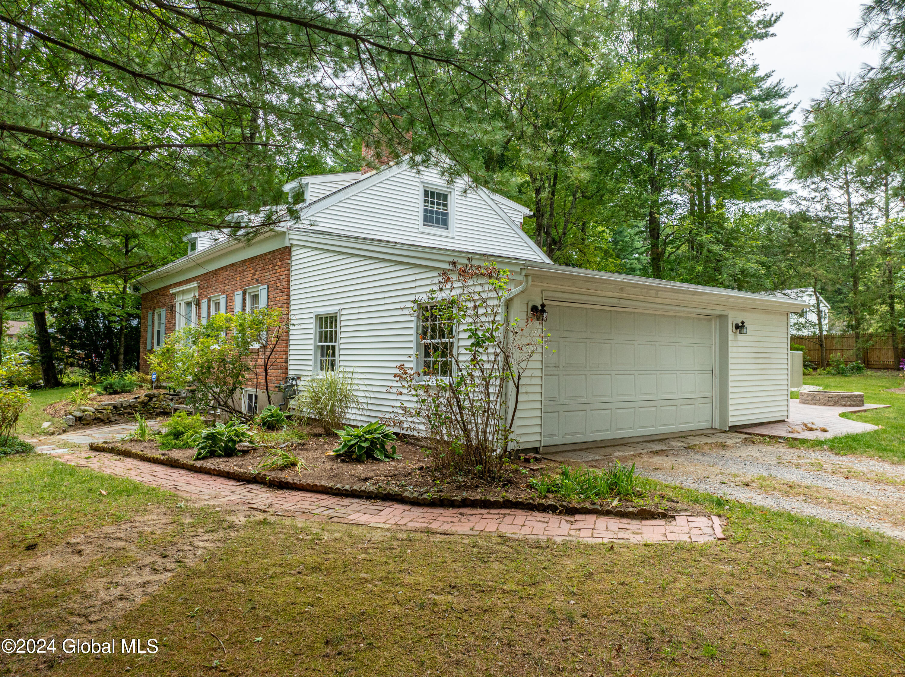 907 Inman Road Niskayuna, NY 12309 - Photo 8 of 53 907 Inman Rd