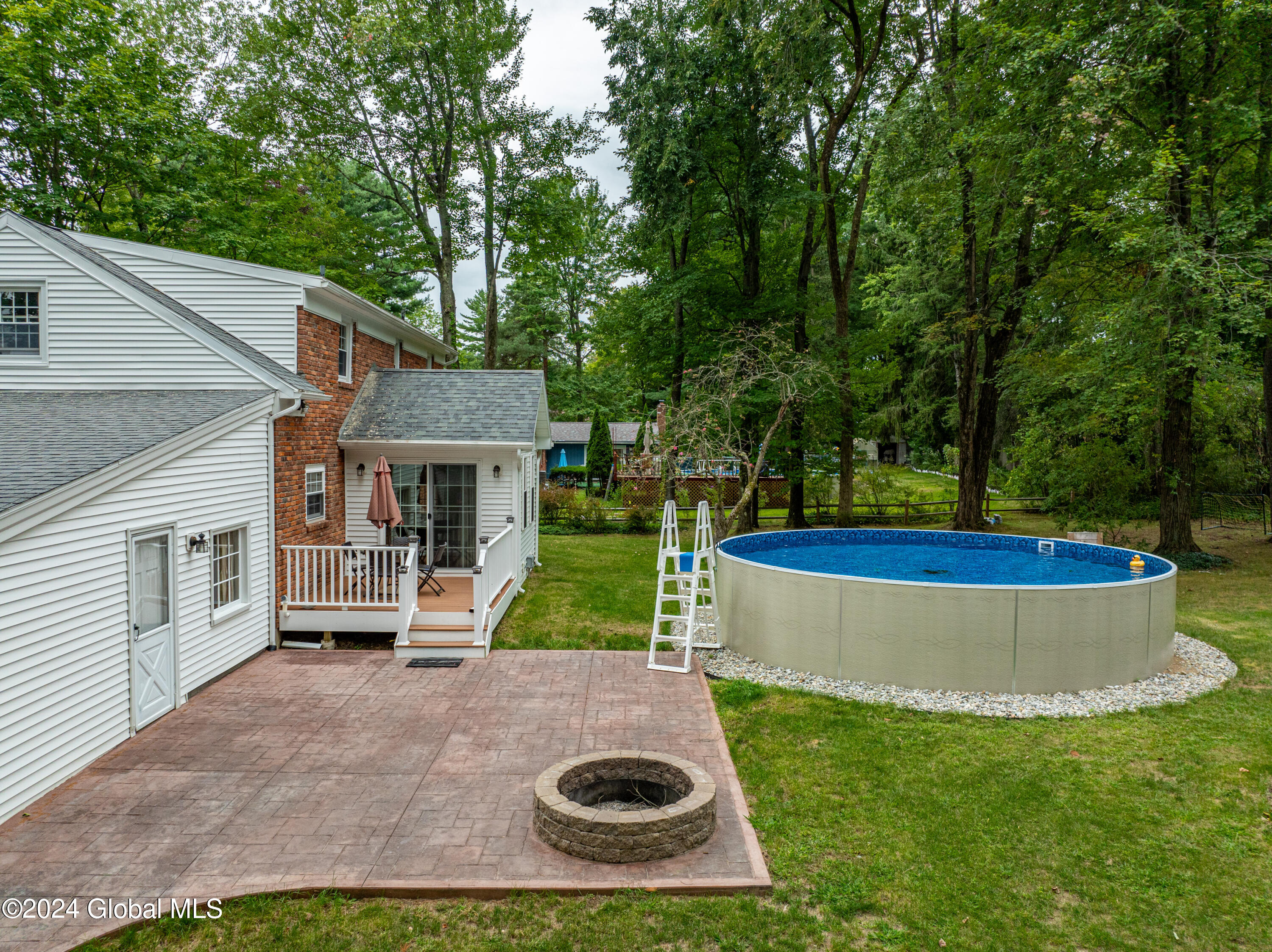 907 Inman Road Niskayuna, NY 12309 - Photo 10 of 53 907 Inman Rd