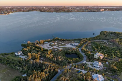 $1,650,000 | 125 Burns Road, Terra Ceia, FL 34250
