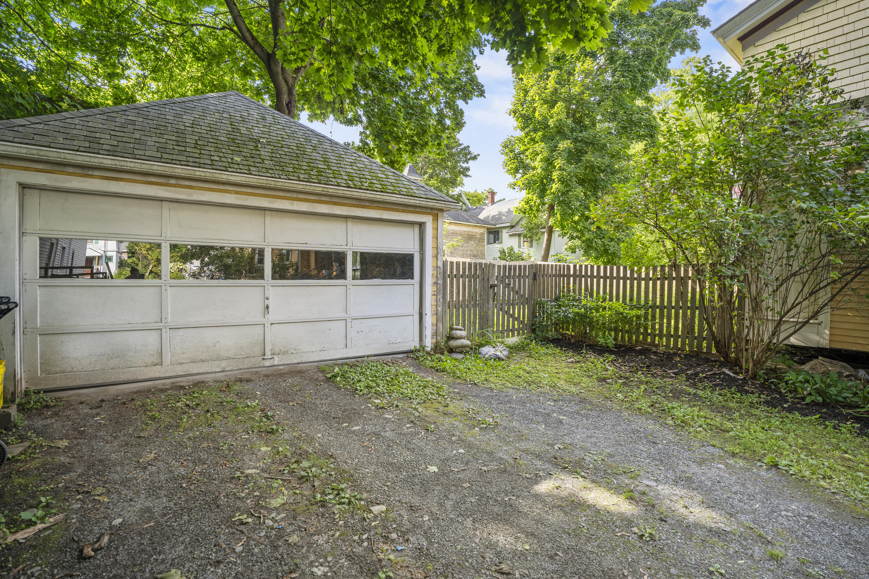 80 Maple Street Bangor, ME 04401 - Photo 5 of 55 DSC02183