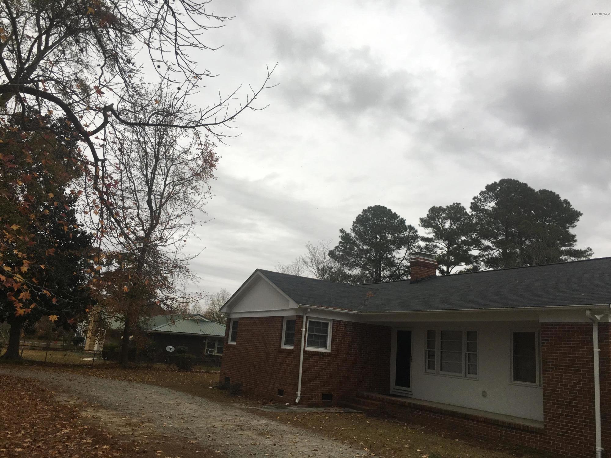 700 Raleigh Road Clinton, NC 28328 - Photo 16 of 16 IMG_5898