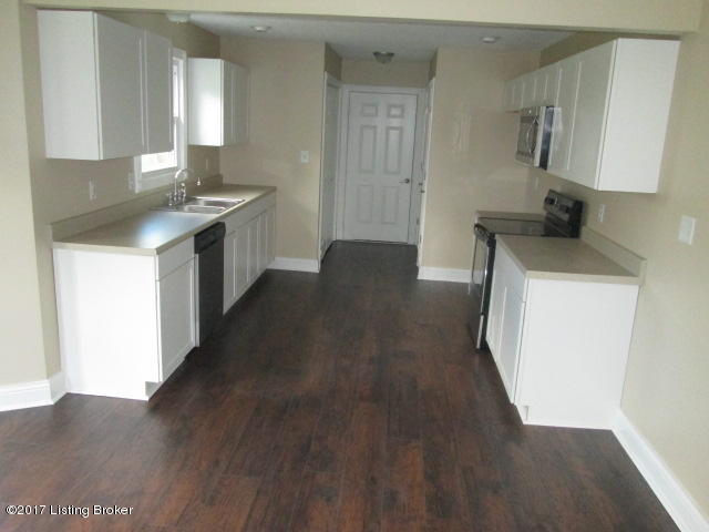 101 Helson Road Simpsonville, KY 40067 - Photo 5 of 22 Kitchen