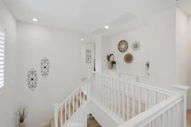 $950,000 | 20912 Silvergate Way, Newhall, CA 91321