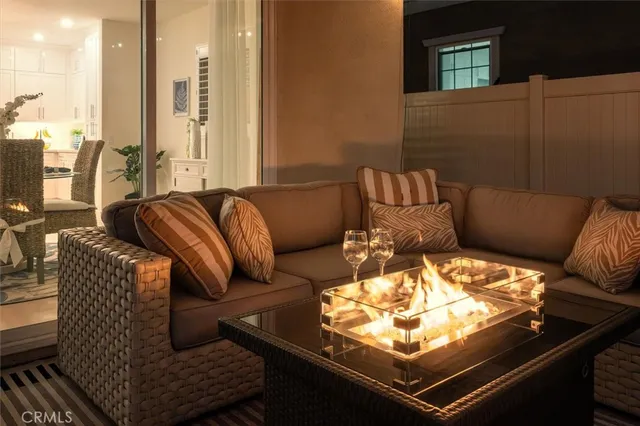 $950,000 | 20912 Silvergate Way, Newhall, CA 91321