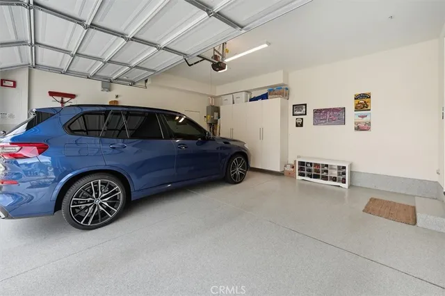 $950,000 | 20912 Silvergate Way, Newhall, CA 91321