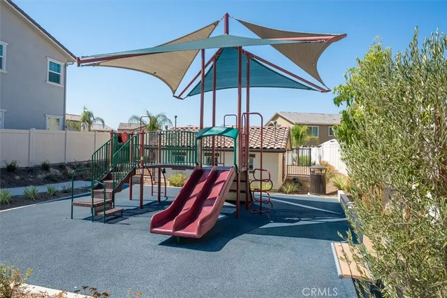 $950,000 | 20912 Silvergate Way, Newhall, CA 91321