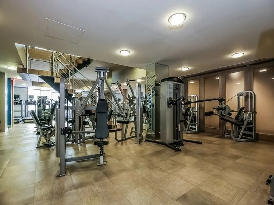 225 Rector Place, Unit 3R Manhattan, NY 10280 - Photo 12 of 15