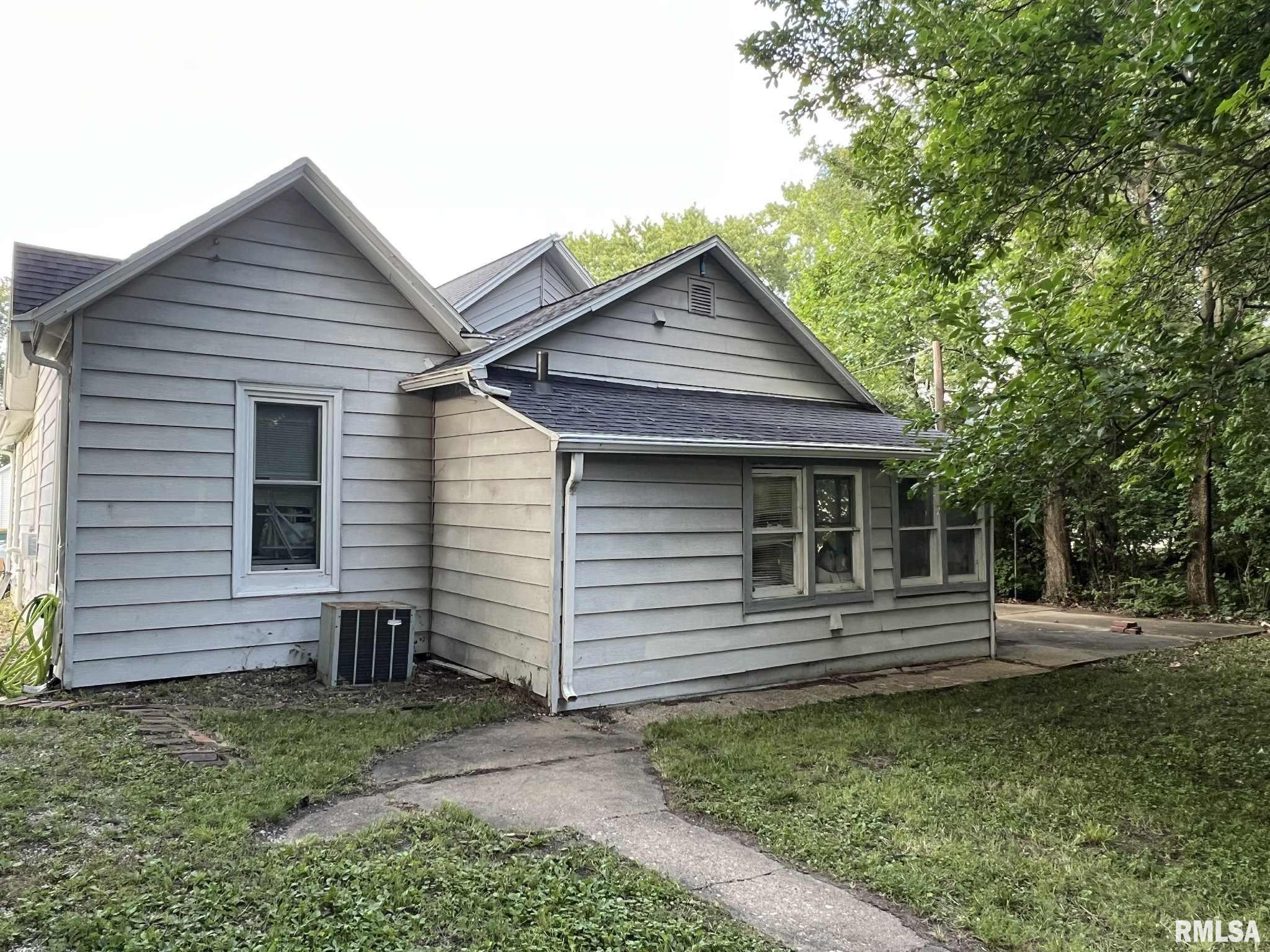 809 West Jefferson Street Macomb, IL 61455 - Photo 3 of 16