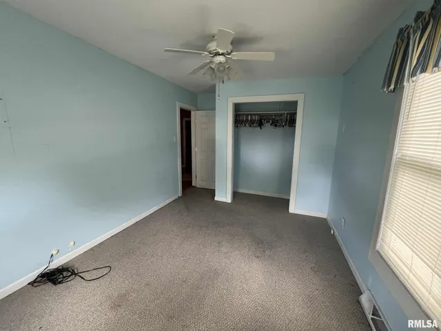 $74,000 | 809 West Jefferson Street, Macomb, IL 61455