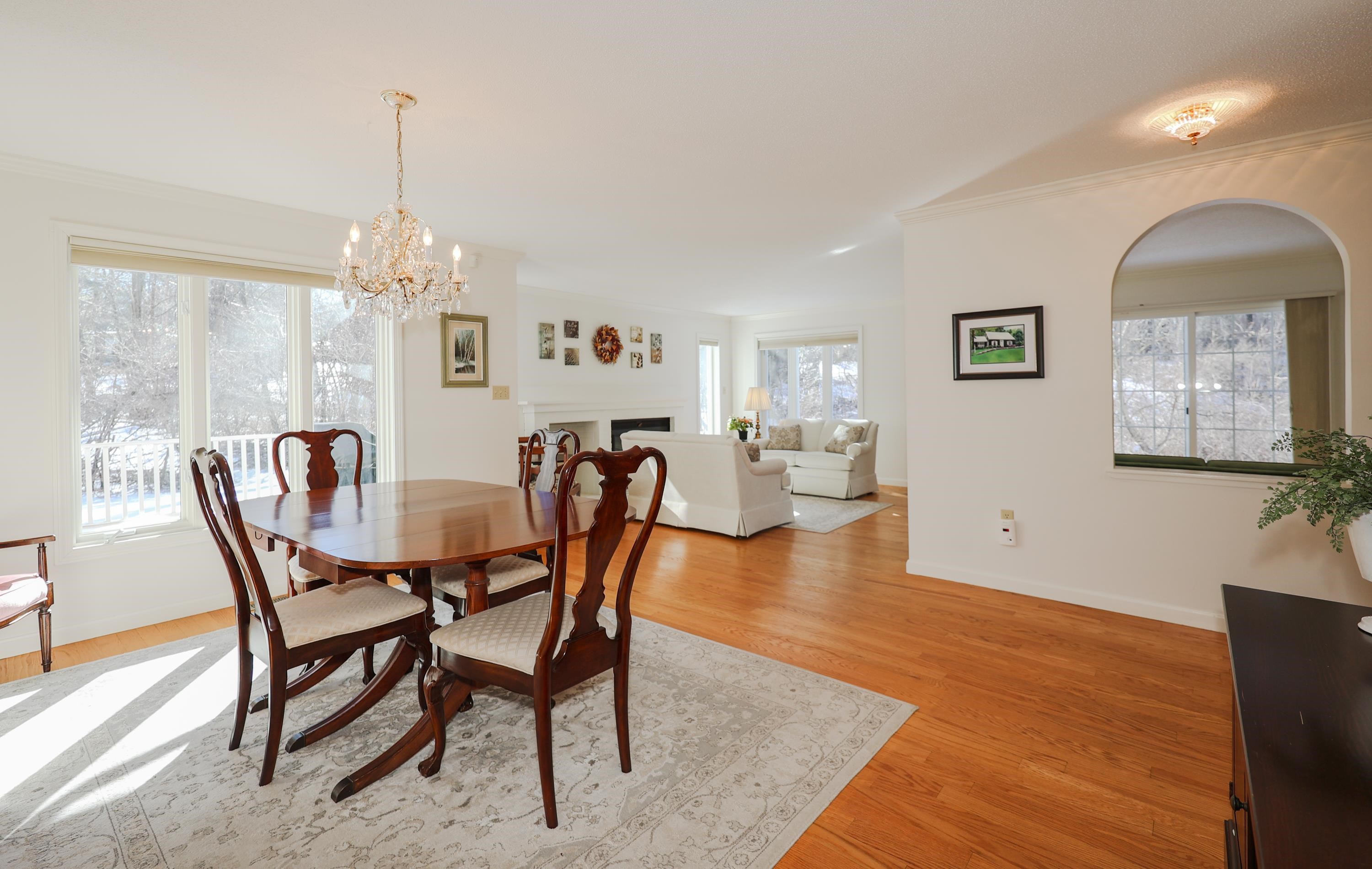 554 Straw Hill Road Manchester, NH 03104 - Photo 5 of 36