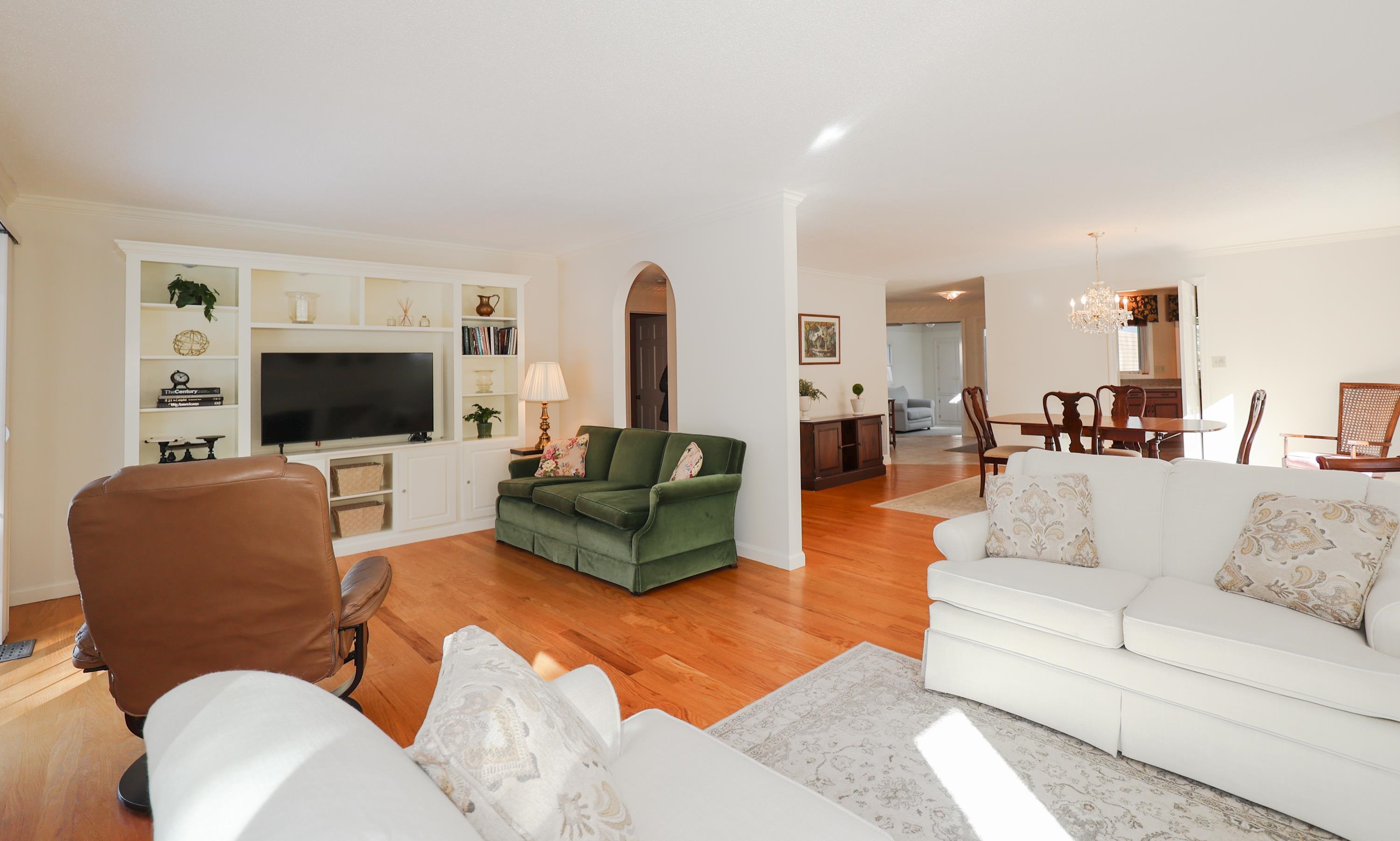 554 Straw Hill Road Manchester, NH 03104 - Photo 10 of 36