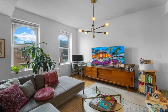 $759,000 | 159 Newark Street, Unit 4B, Hoboken, NJ 07030