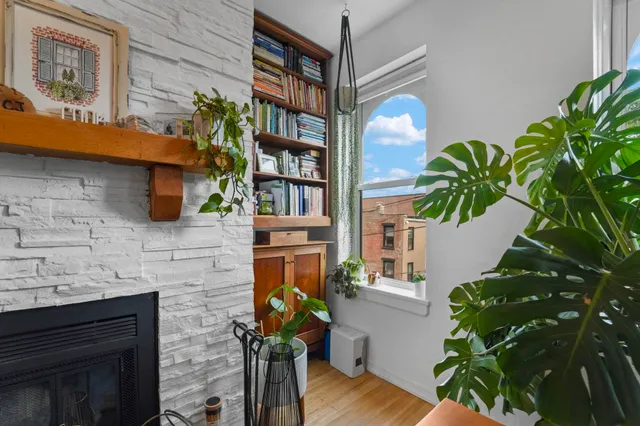 $759,000 | 159 Newark Street, Unit 4B, Hoboken, NJ 07030