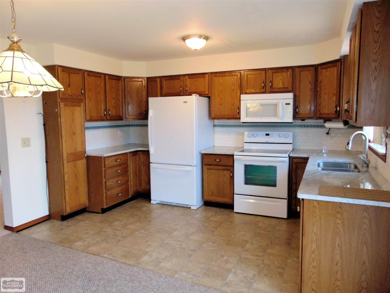 62010 New Haven Road Ray, MI 48096 - Photo 5 of 24 31293202-4.JPG