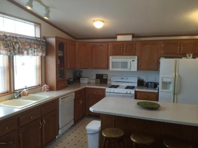 4556 Crescent Beach Road Onekama, MI 49675 - Photo 6 of 7 6