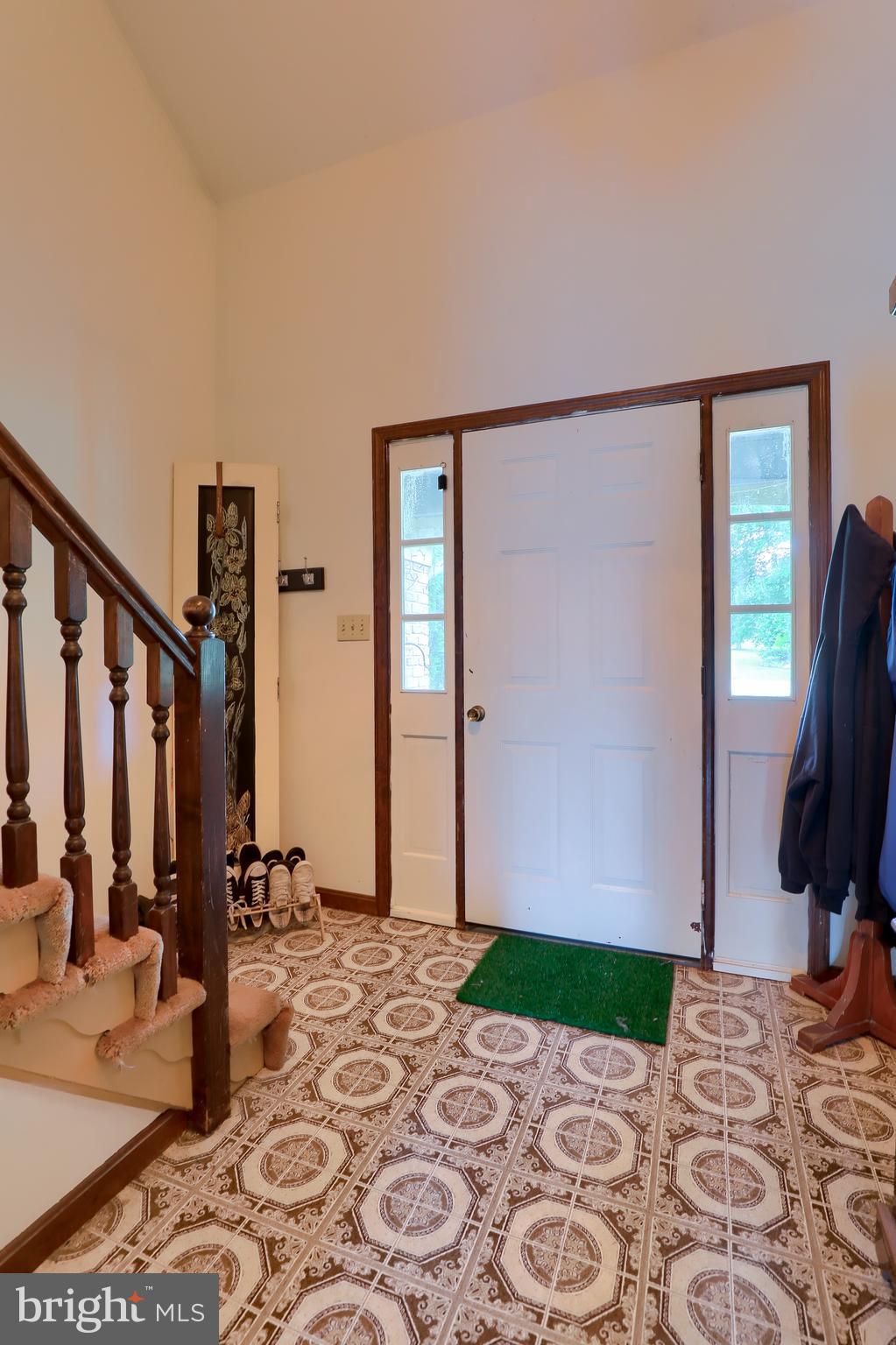 220 Weaver Drive Lititz, PA 17543 - Photo 2 of 33 Gallery Image 2