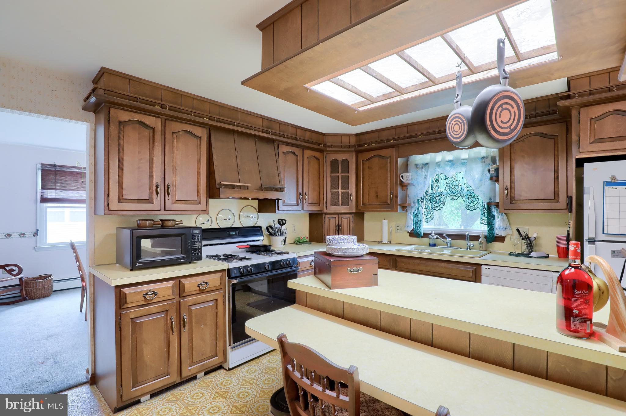 220 Weaver Drive Lititz, PA 17543 - Photo 6 of 33 Gallery Image 6