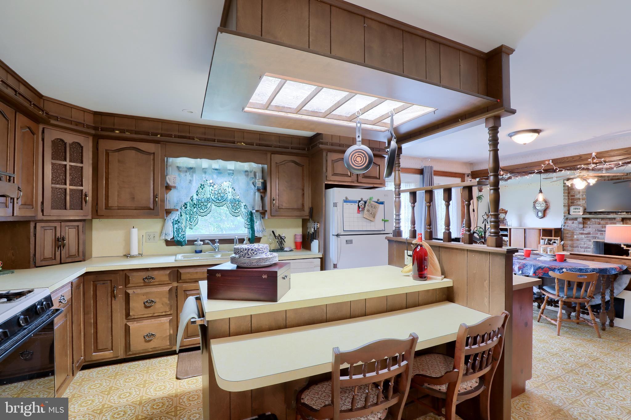 220 Weaver Drive Lititz, PA 17543 - Photo 9 of 33 Gallery Image 9