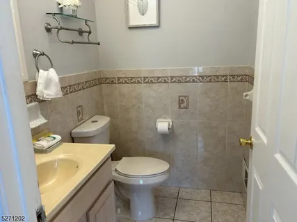 $3,300 | 29 Madonna Place, Unit A, East Orange, NJ 07018