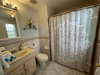 $3,300 | 29 Madonna Place, Unit A, East Orange, NJ 07018