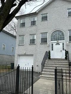 $3,300 | 29 Madonna Place, Unit A, East Orange, NJ 07018