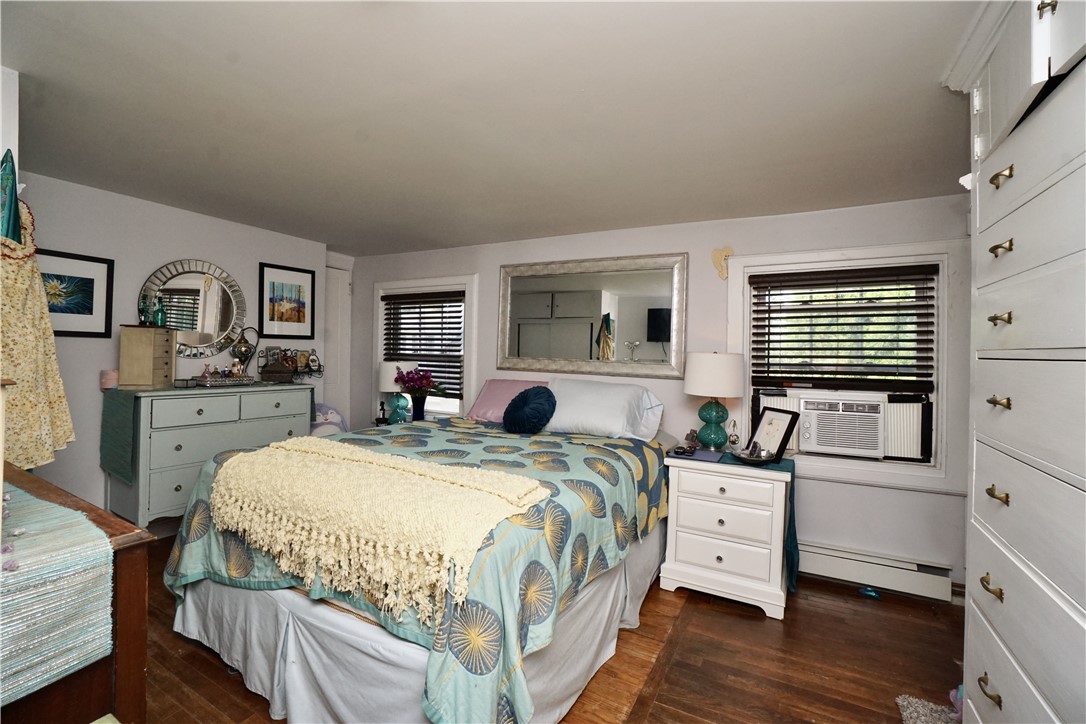 342 Boulevard Middletown, RI 02842 - Photo 15 of 22