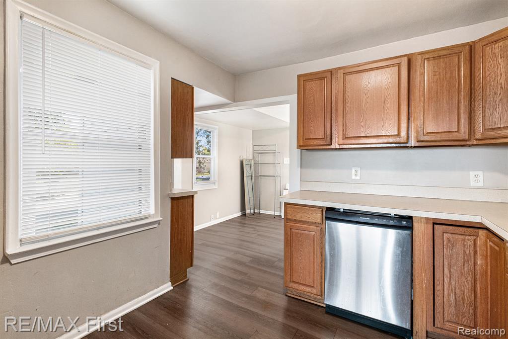 5584 Toepfer Road Warren, MI 48091 - Photo 10 of 25 Gallery Image 10