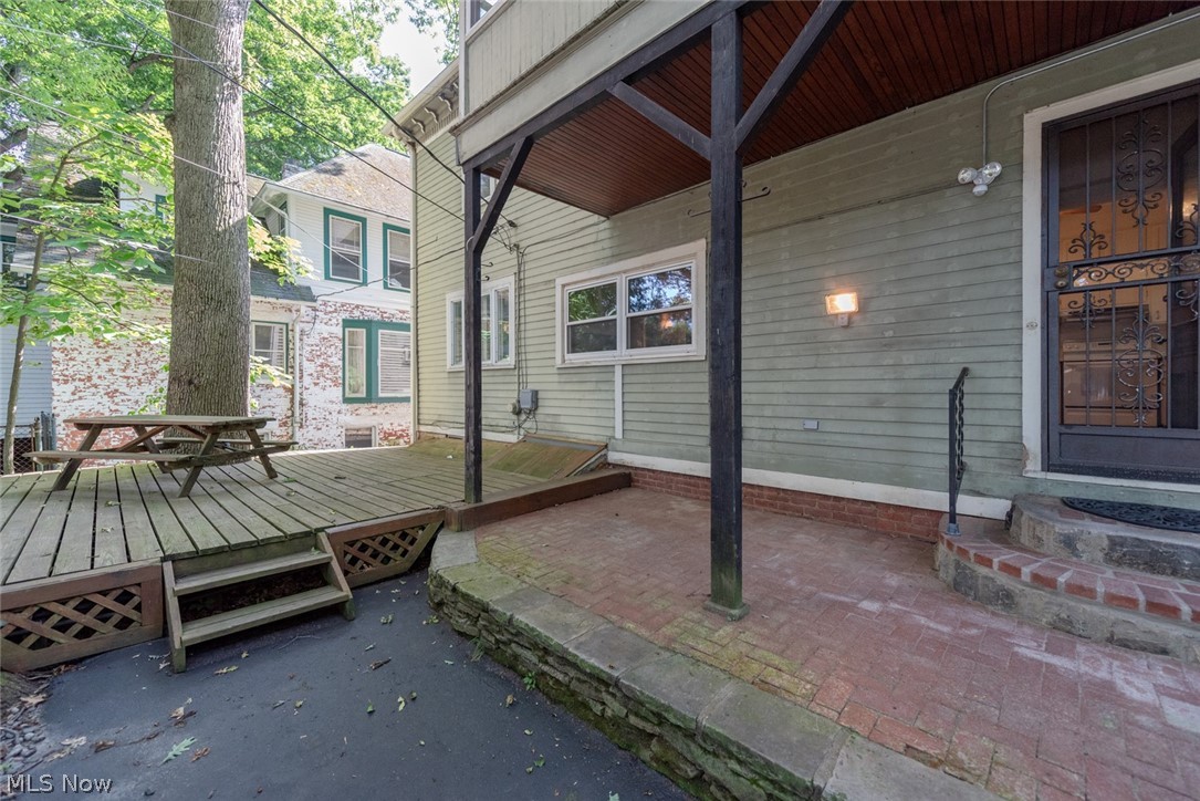 1833 Wilton Road Cleveland, OH 44118 - Photo 30 of 35