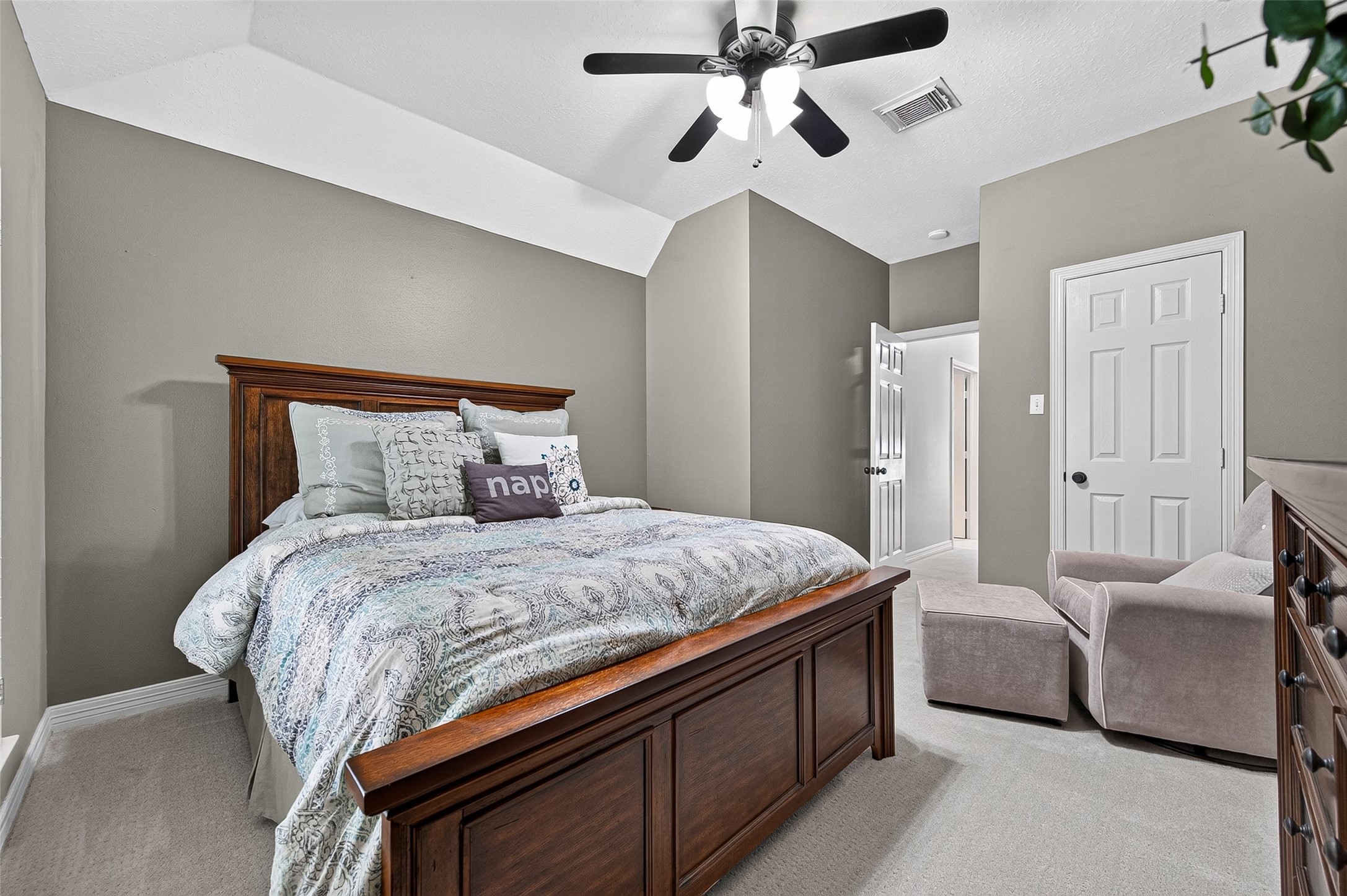 11822 Rue Beaujon Court Tomball, TX 77377 - Photo 36 of 50 Bedroom #2 upstairs used as a Guest Room.