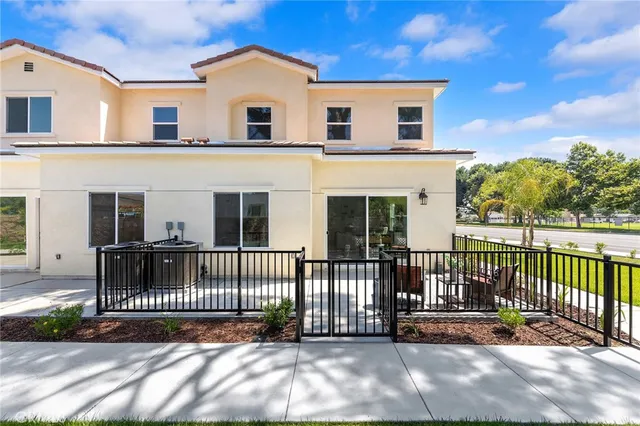 $741,990 | 1216 South San Antonio Avenue, Pomona, CA 91766