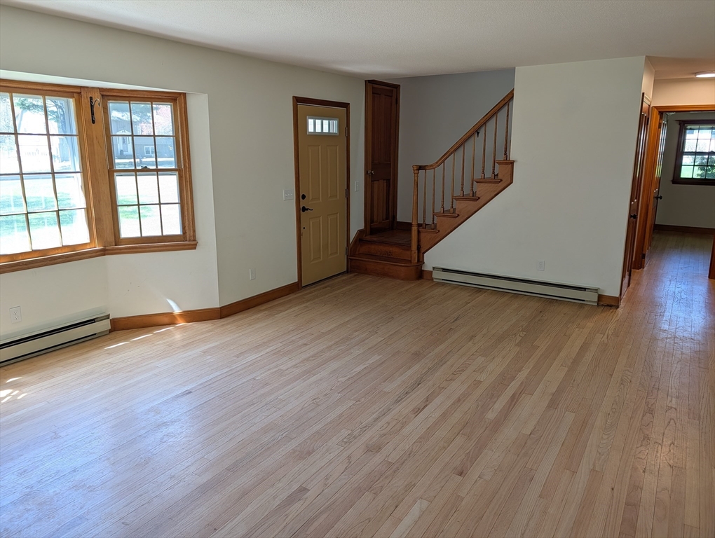 124 Plain Road Deerfield, MA 01373 - Photo 11 of 26