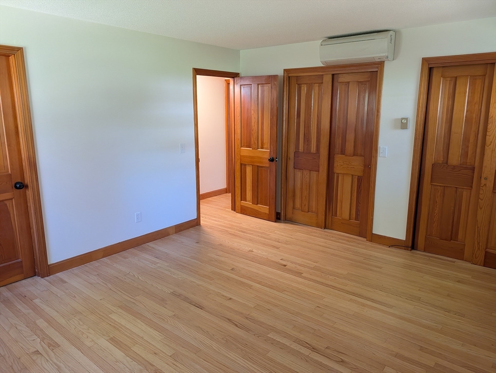 124 Plain Road Deerfield, MA 01373 - Photo 12 of 26