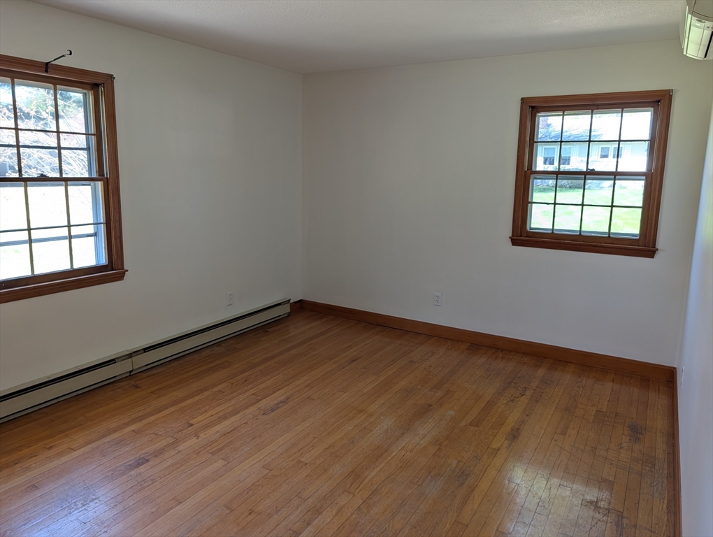 124 Plain Road Deerfield, MA 01373 - Photo 15 of 26