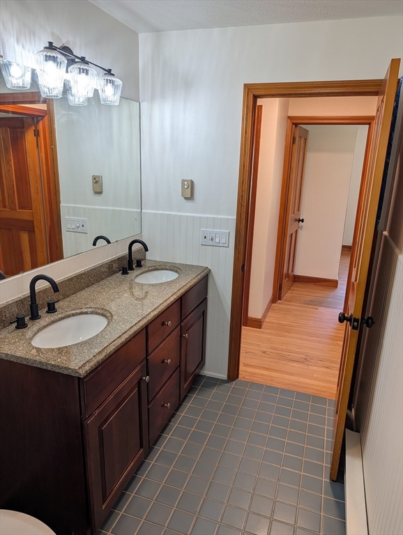 124 Plain Road Deerfield, MA 01373 - Photo 17 of 26