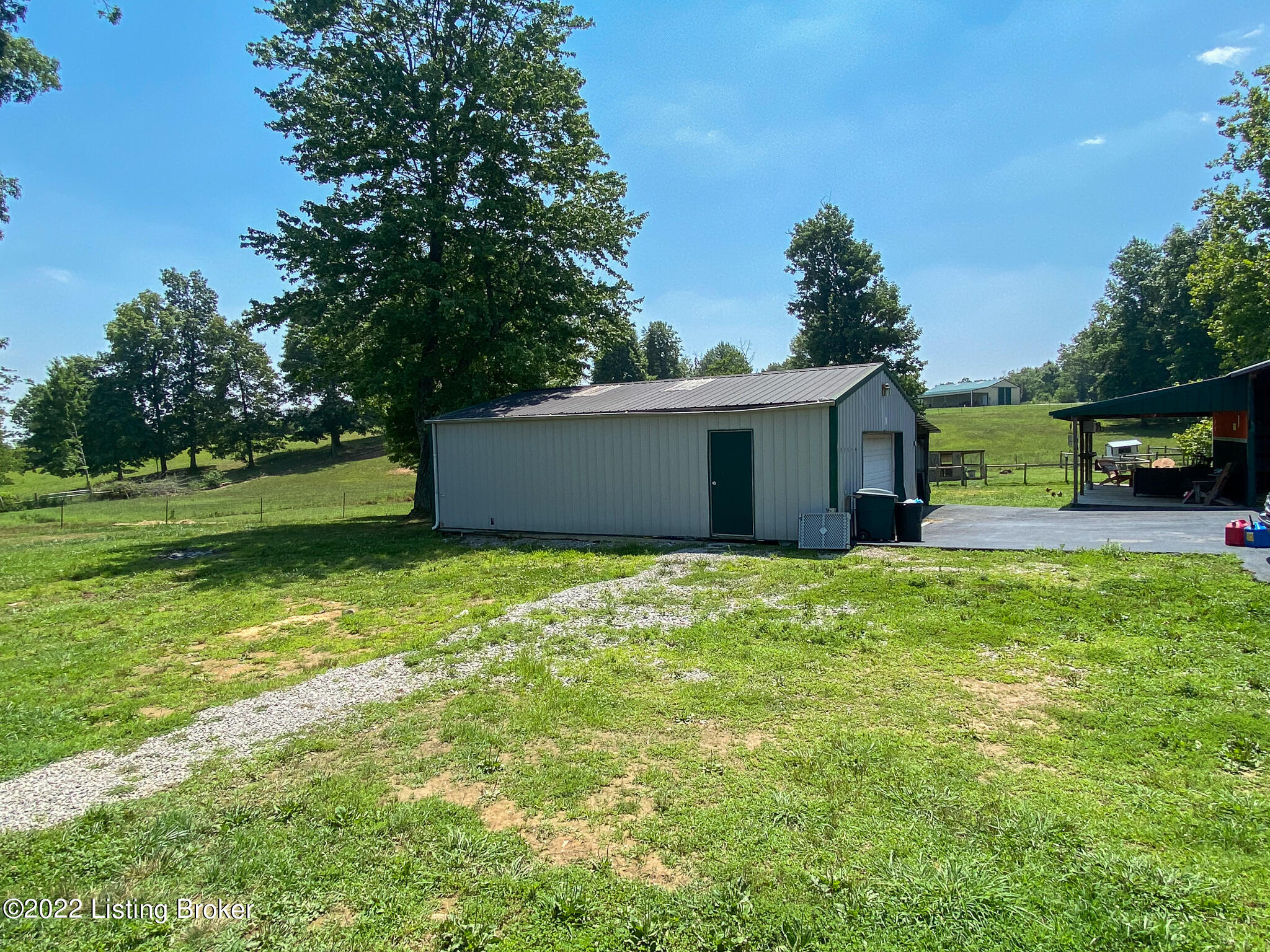 935 Frontage Road Leitchfield, KY 42754 - Photo 57 of 96 Detached 2 car garage with lean-to attached