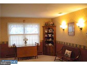 4524 Stole Road Emmaus, PA 18049 - Photo 4 of 10 Gallery Image 4