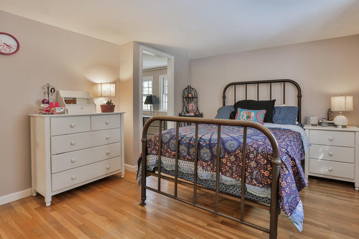 37 New Boston Road Amherst, NH 03031 - Photo 31 of 40