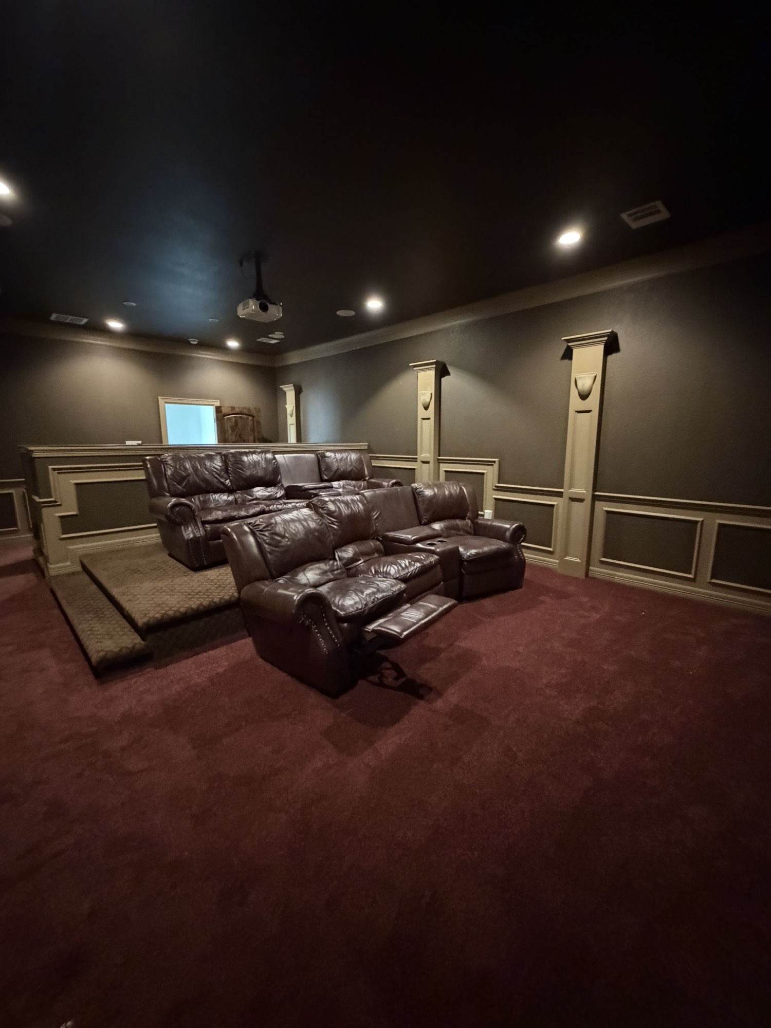 10210 Stidham Road Conroe, TX 77302 - Photo 27 of 39 a room with gym equipment