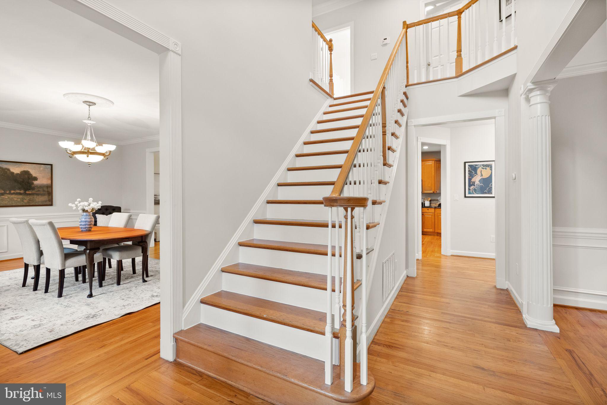 6006 Chesterbrook Road McLean, VA 22101 - Photo 4 of 63 Foyer