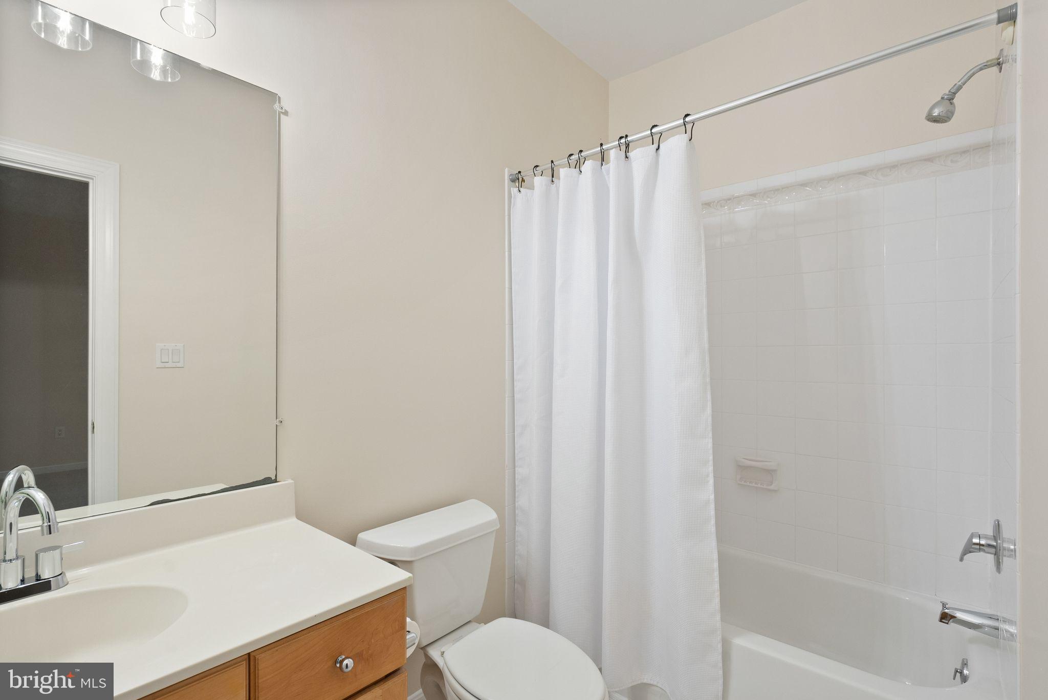 6006 Chesterbrook Road McLean, VA 22101 - Photo 43 of 63 Ensuite Bathroom