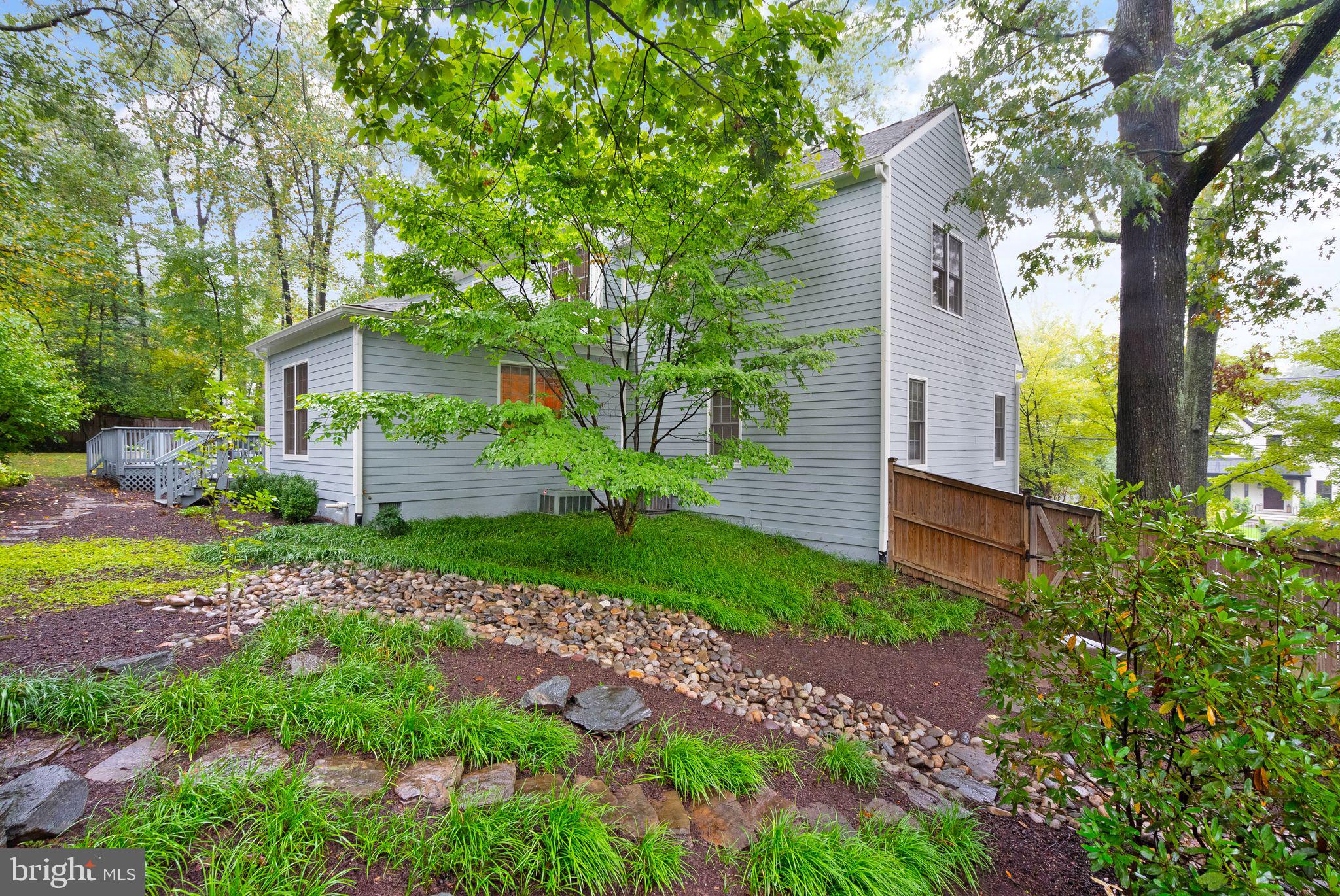 6006 Chesterbrook Road McLean, VA 22101 - Photo 57 of 63 Side Yard