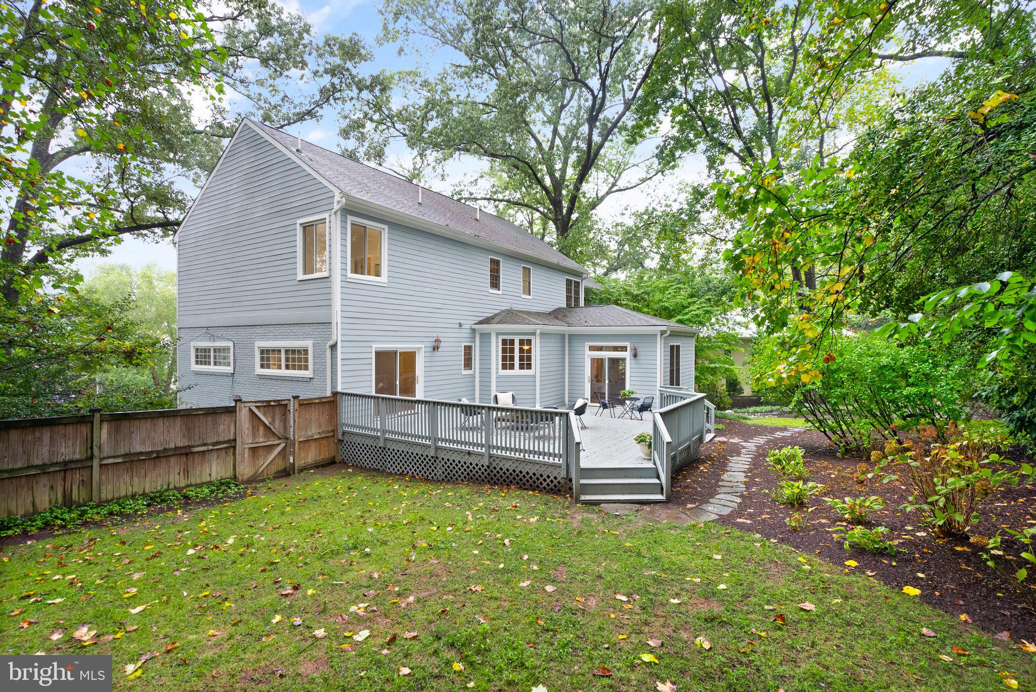 6006 Chesterbrook Road McLean, VA 22101 - Photo 58 of 63 Backyard