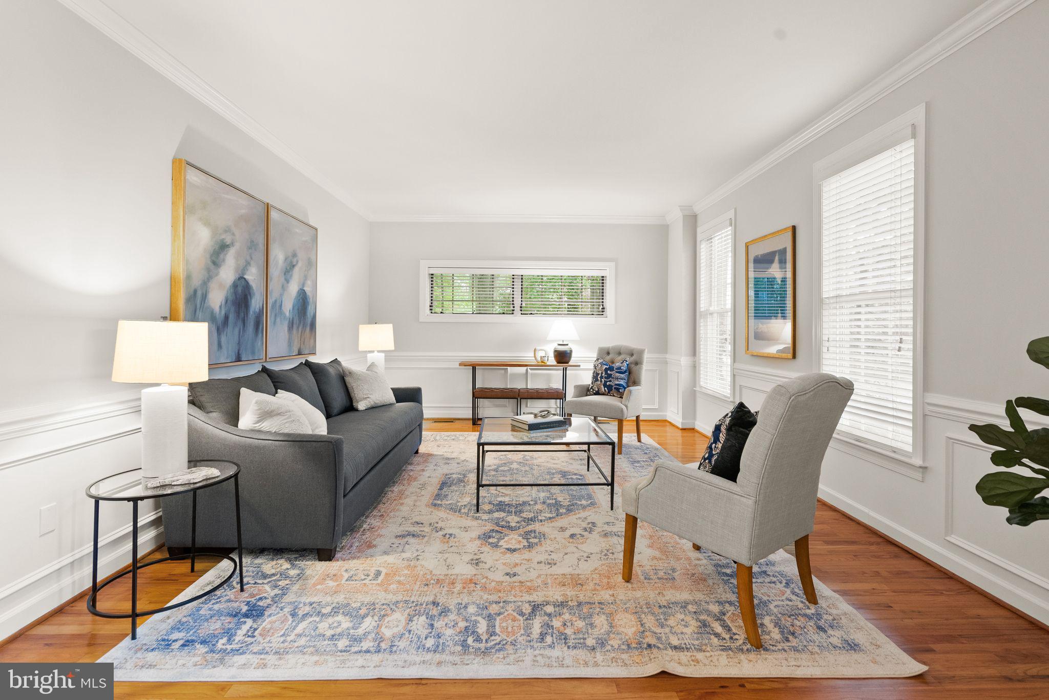 6006 Chesterbrook Road McLean, VA 22101 - Photo 7 of 63 Living Room