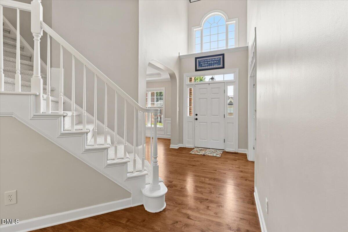 2817 Crystal Oaks Lane Raleigh, NC 27614 - Photo 4 of 41