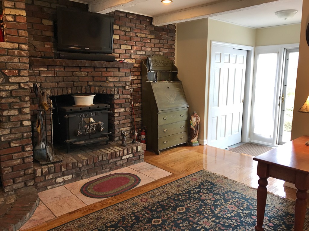 3 Old County Road Amesbury, MA 01913 - Photo 8 of 30