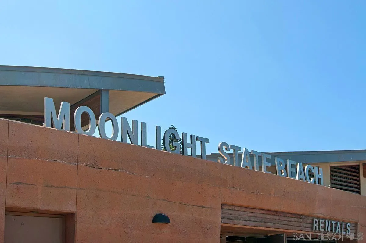 522 4th Street, Unit A Encinitas, CA 92024 - Photo 12 of 20