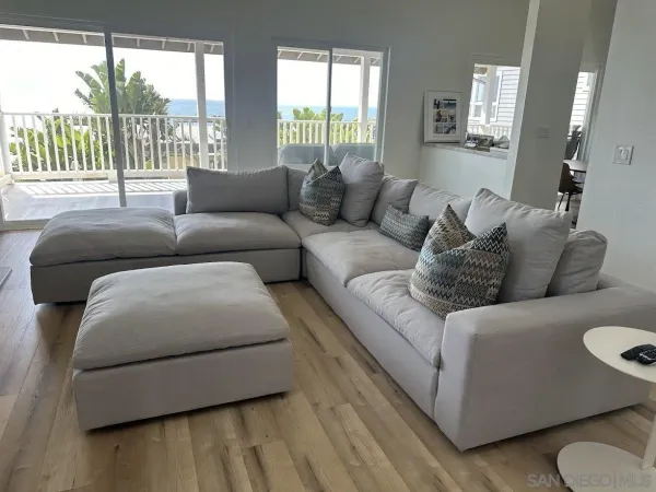 $10,000 | 522 4th Street, Unit A, Encinitas, CA 92024
