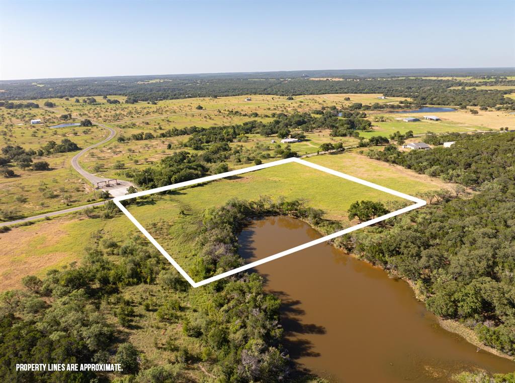 4171 Pleasant Valley Road Mineral Wells, TX 76067 - Photo 2 of 34 a view of a ocean
