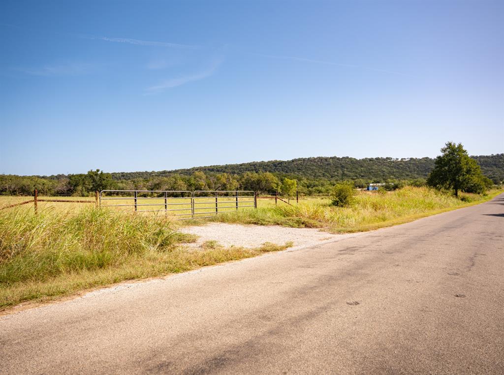 4171 Pleasant Valley Road Mineral Wells, TX 76067 - Photo 21 of 34 a view of an ocean with a city view