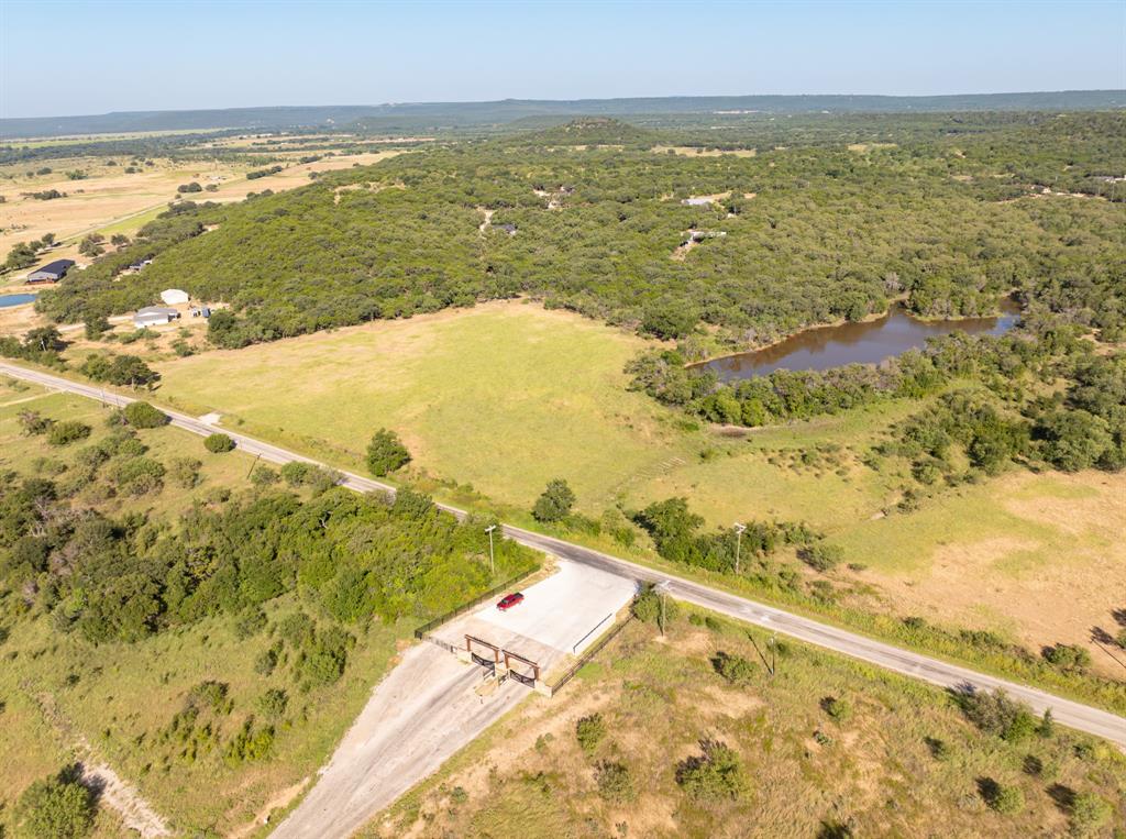 4171 Pleasant Valley Road Mineral Wells, TX 76067 - Photo 3 of 34 a view of an ocean
